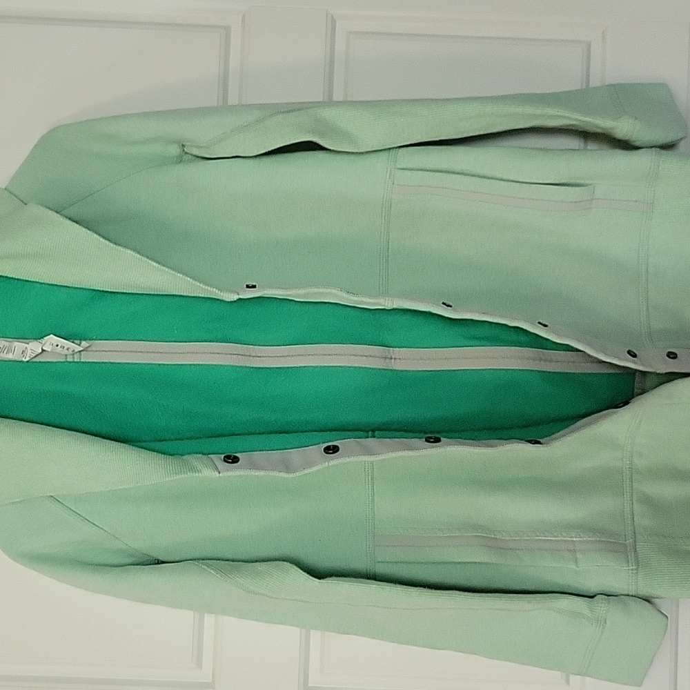 Lululemon Yin to My Yang Cardi - Picture 11 of 16